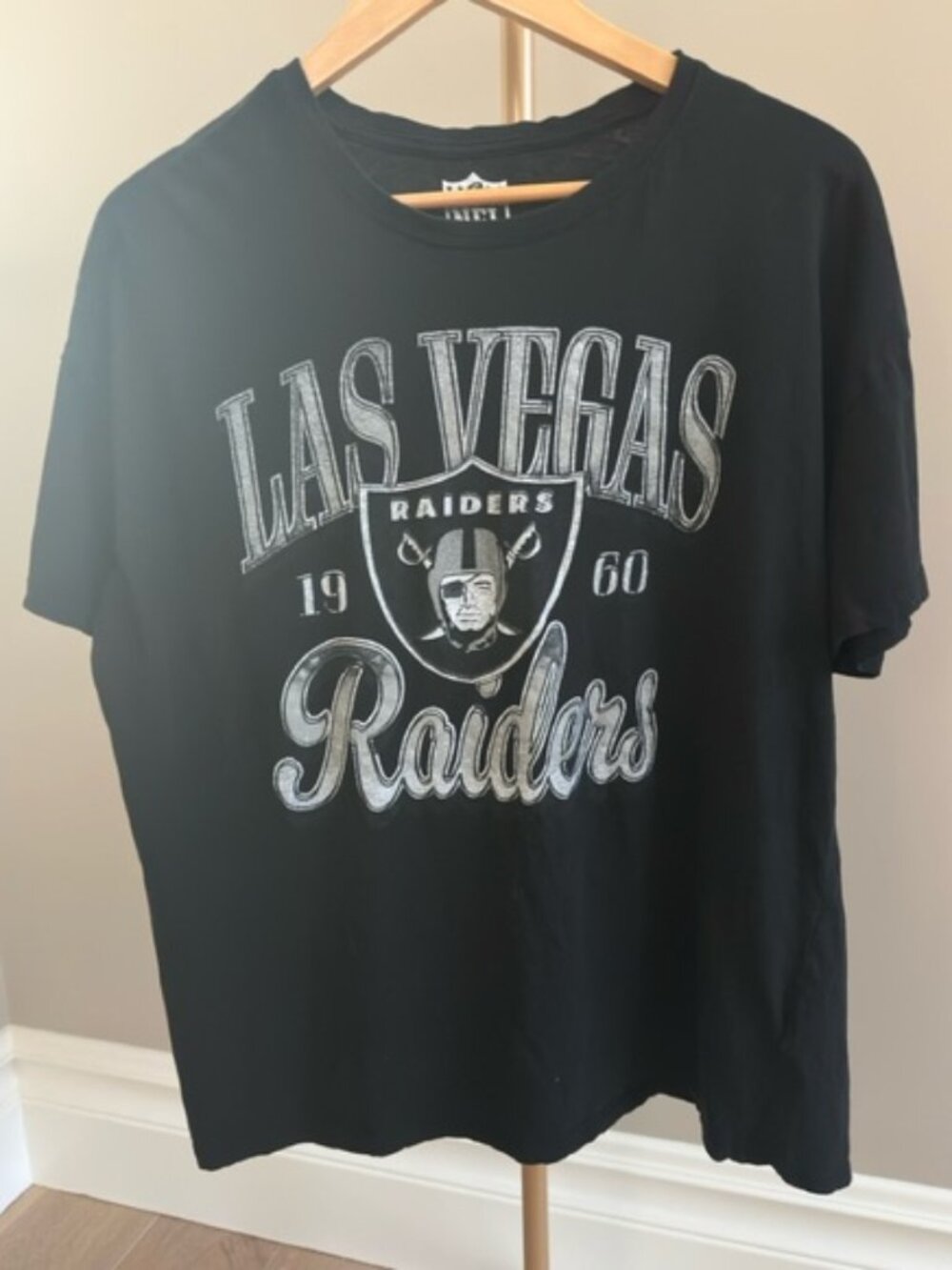 Las Vegas Raiders Oversized NFL T-Shirt – Size Large
